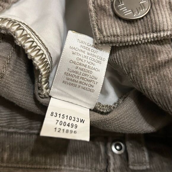 SOLD - Picture 7 of 8